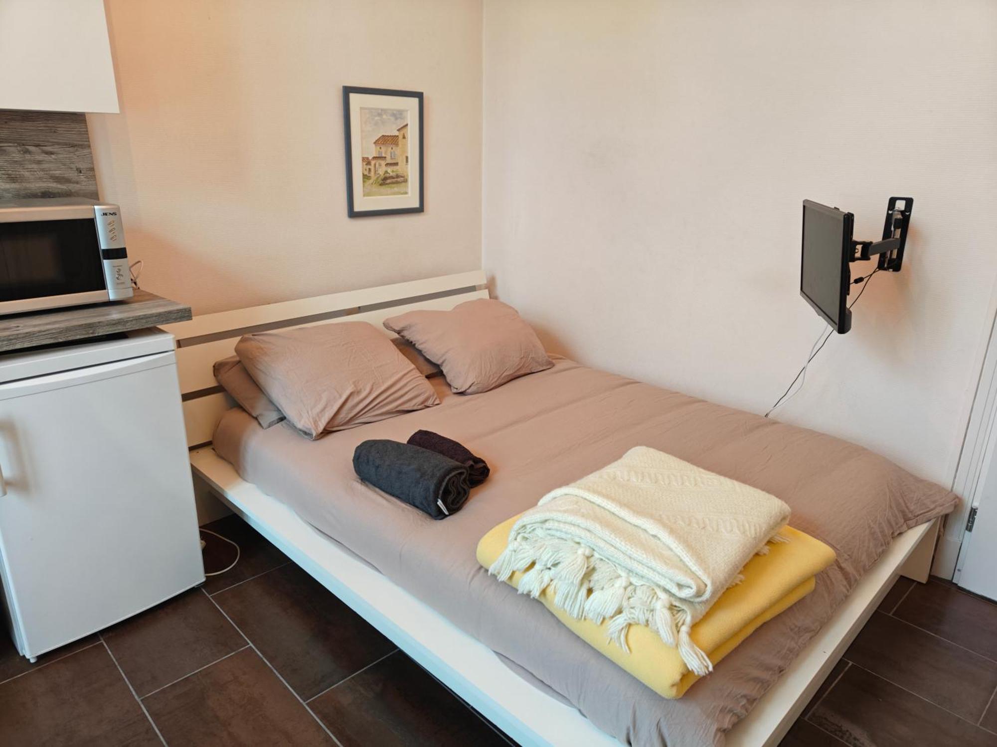 Studio Grand Hotel Chatel Guyon Exteriör bild