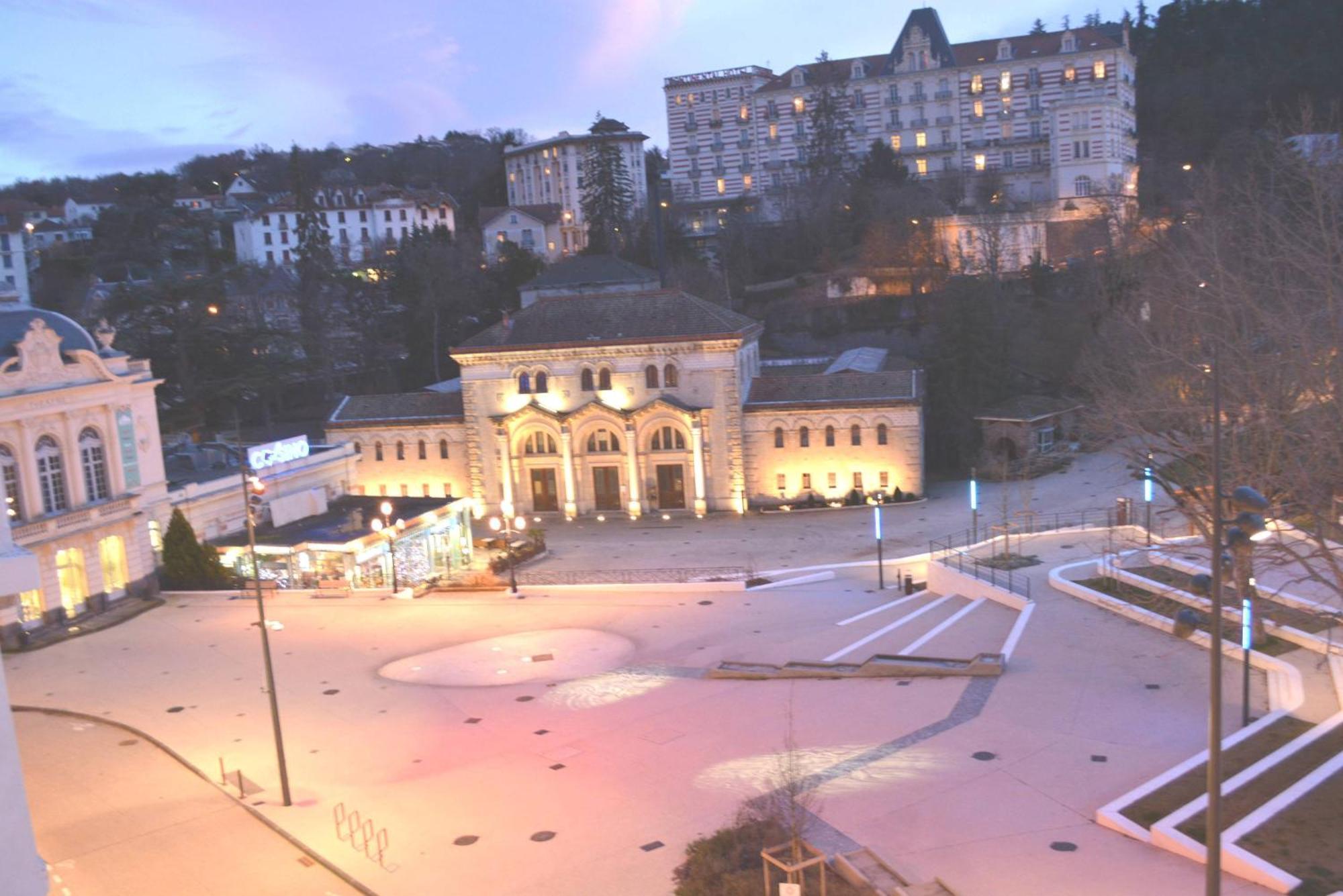 Studio Grand Hotel Chatel Guyon Exteriör bild
